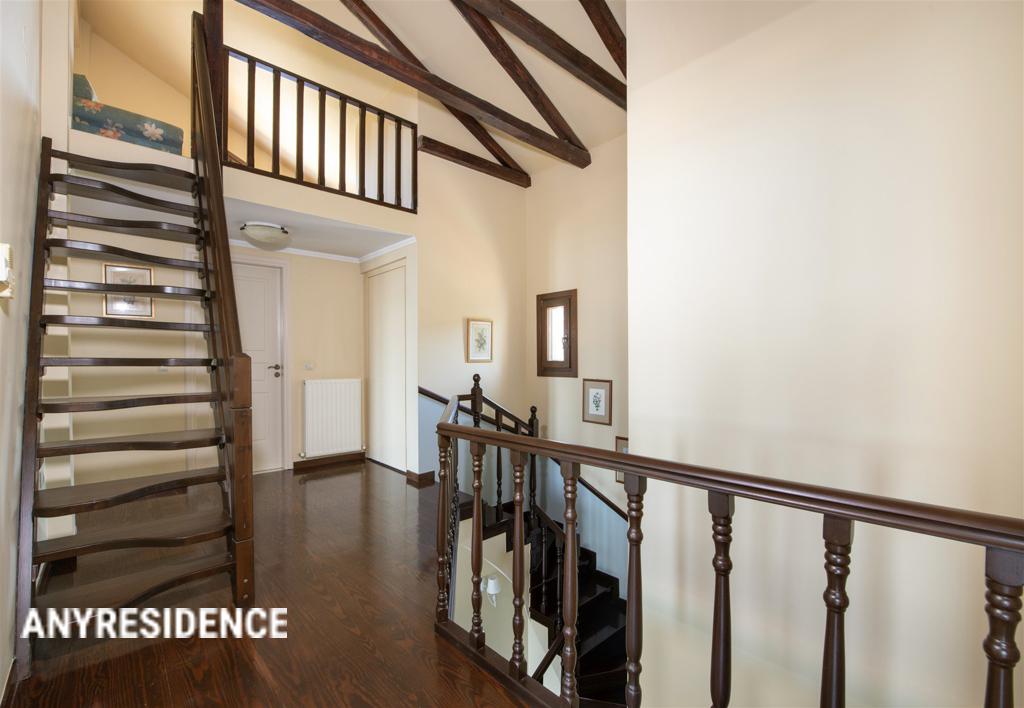 Townhome in Sternes, photo #5, listing #1891649