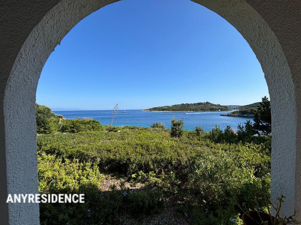 Villa in Administration of the Peloponnese, Western Greece and the Ionian Islands, photo #1, listing #2444306