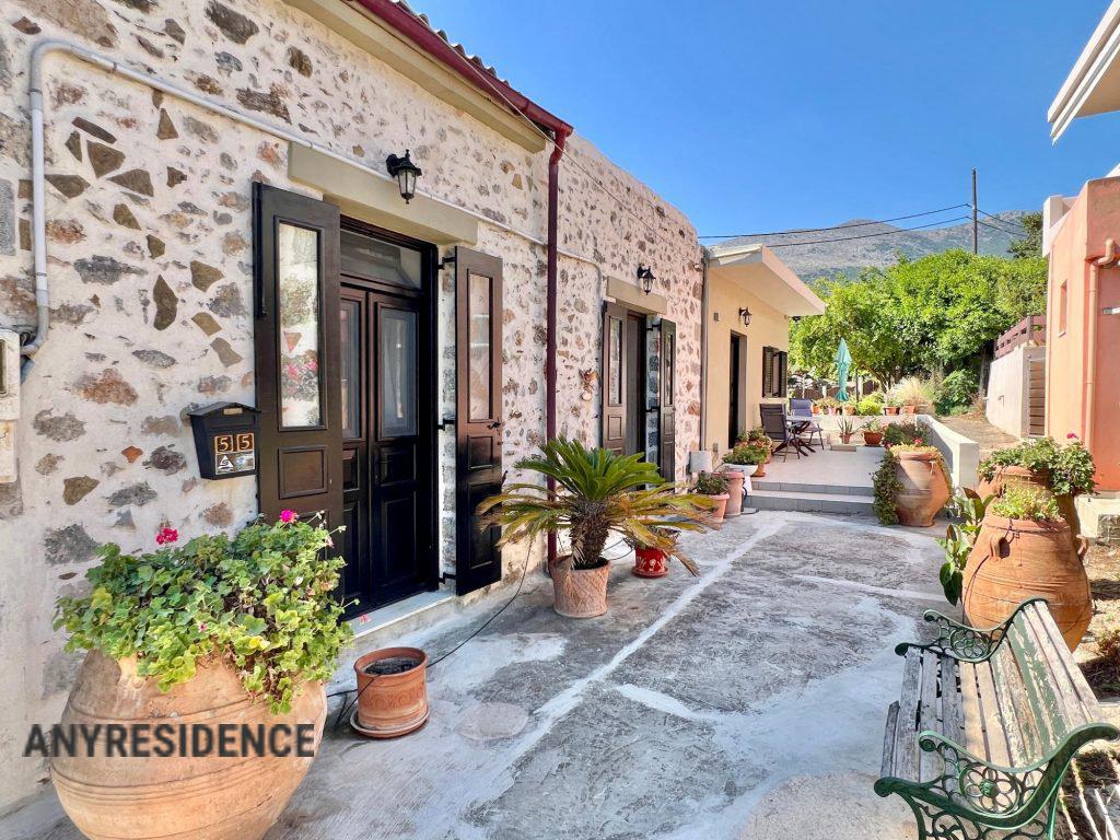Detached house in Crete, photo #2, listing #2469952