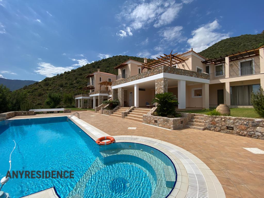 20 room villa in Peloponnese, photo #1, listing #2085181