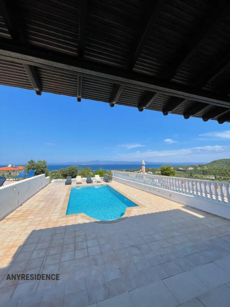 Townhome in Pefkochori, photo #4, listing #2329337