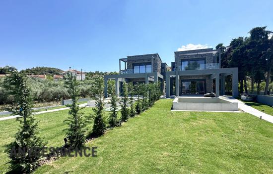 Villa in Polychrono