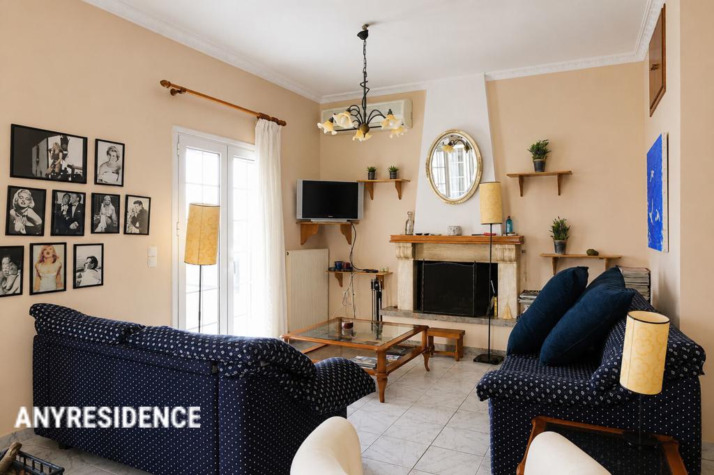 Townhome in Laconia, photo #6, listing #2536227
