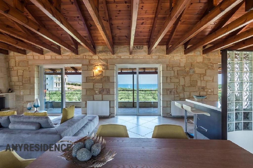 Townhome in Chania, photo #10, listing #2454831