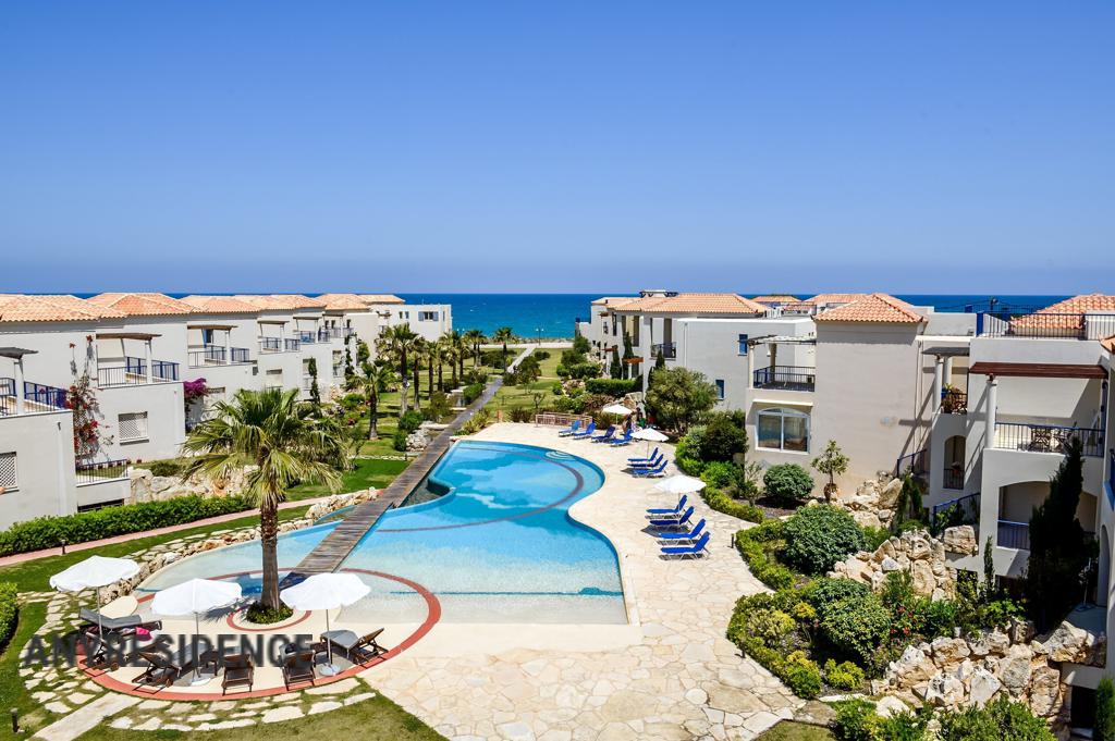 Penthouse in Crete, photo #8, listing #2488881