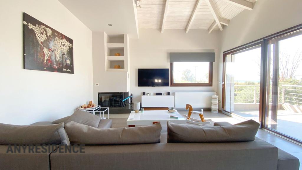 Apartment in Peloponnese, photo #2, listing #2523690