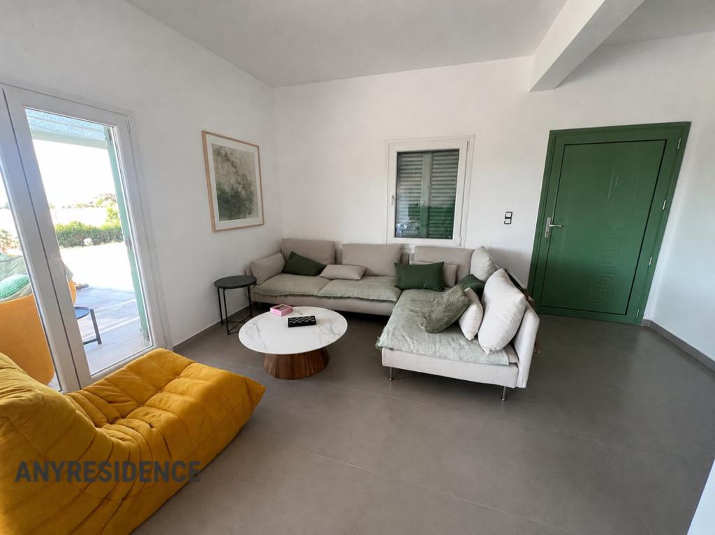 Townhome in Epanomi, photo #3, listing #2535527