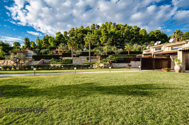 Hotel in Nea Skioni, photo #2, listing #2328692