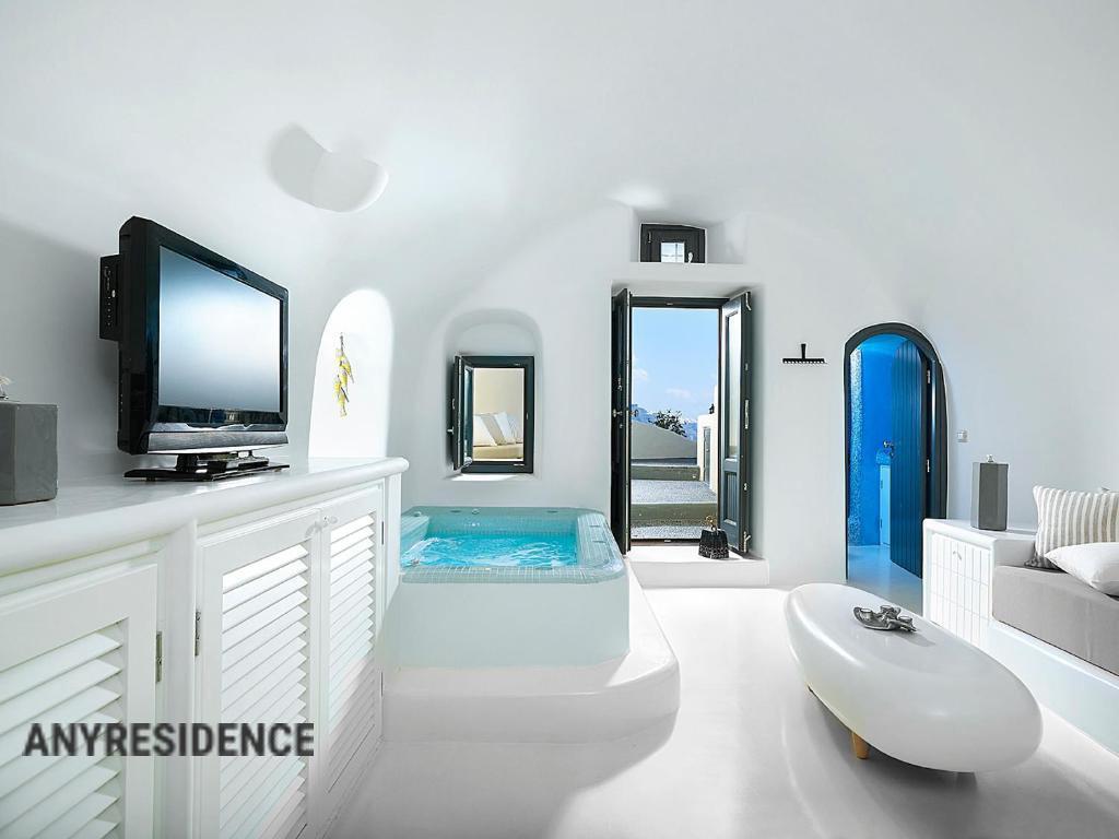 Townhome in Santorini, photo #5, listing #2466149