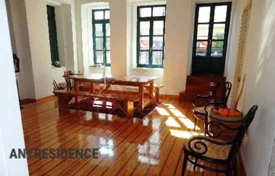 Detached house in Piraeus