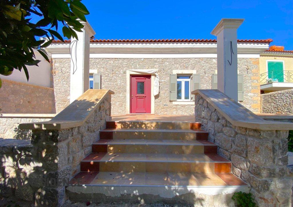 Townhome in Messenia, photo #3, listing #2471522