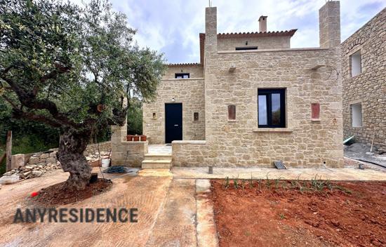 9 room townhome in Messenia