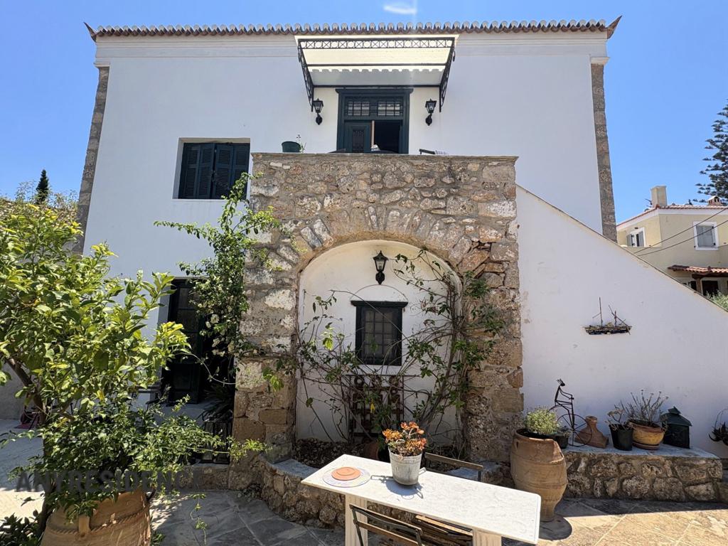 Townhome in Spetses, photo #4, listing #2541545