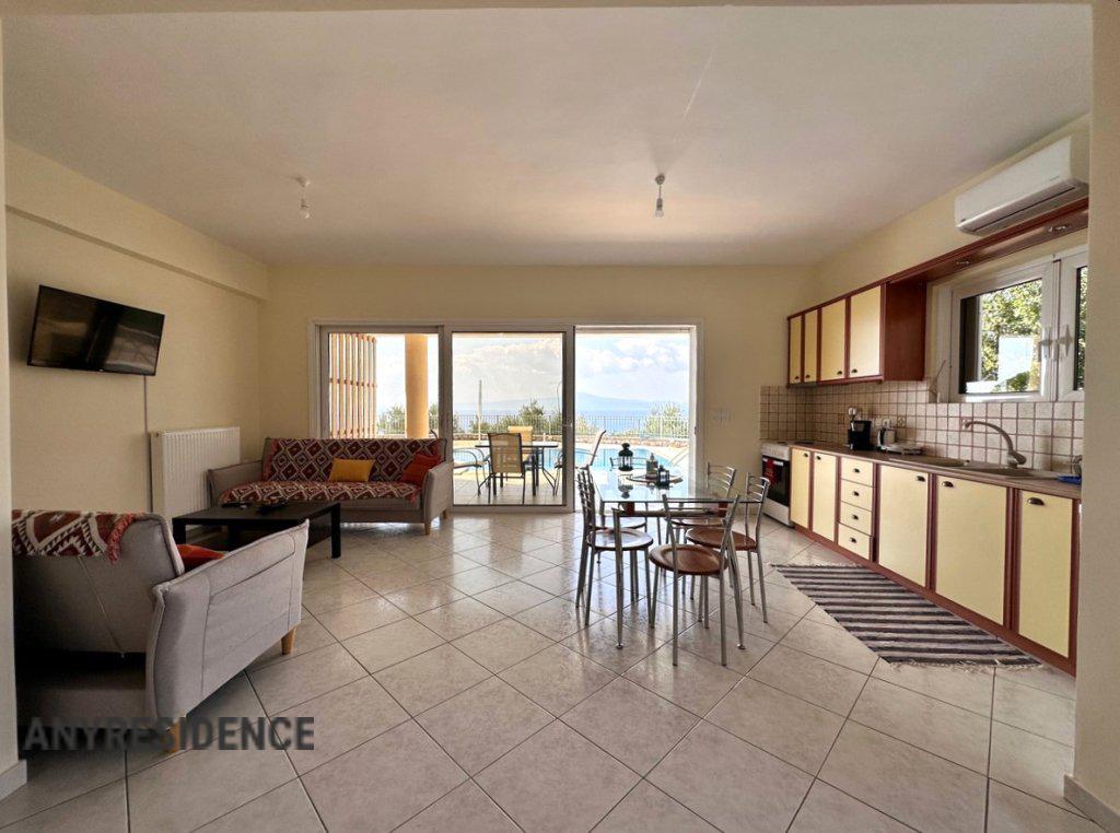 Apartment in Kalamata, photo #2, listing #2313323