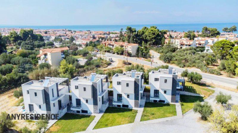 Townhome in Pefkochori, photo #5, listing #2176859
