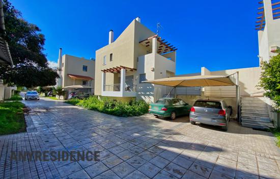 Terraced house in Vrachati