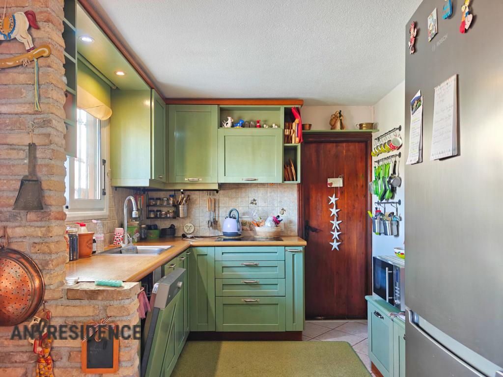 Townhome in Isthmia, photo #9, listing #2523265