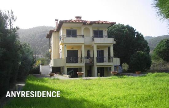 6 room townhome in Sithonia