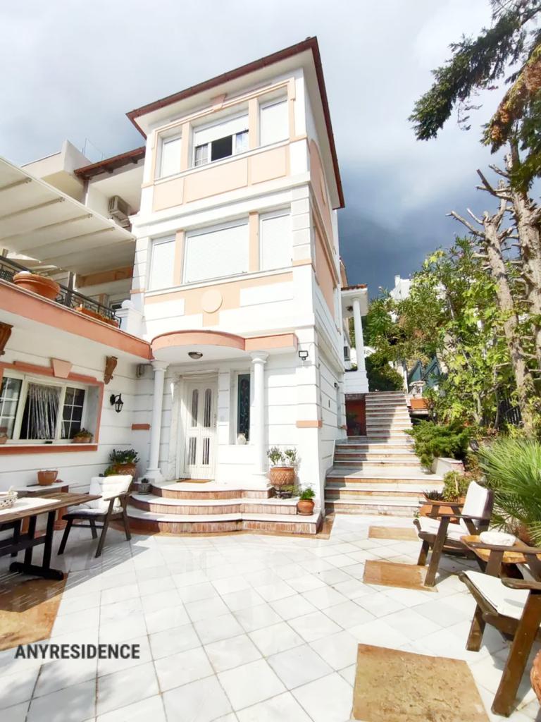 Villa in Panorama, photo #2, listing #2479745