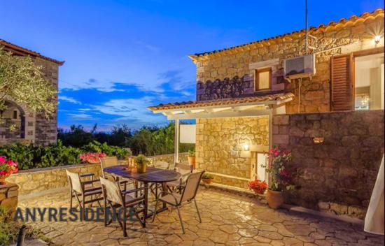 7 room townhome in Messenia