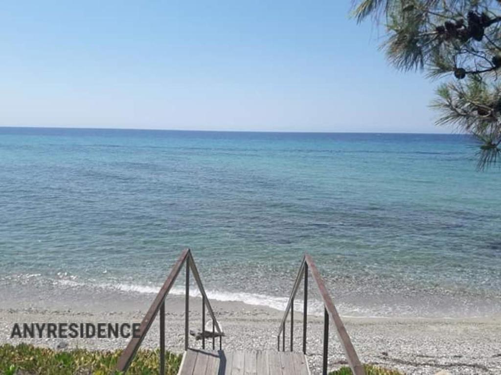 Villa in Nea Skioni, photo #6, listing #2475364