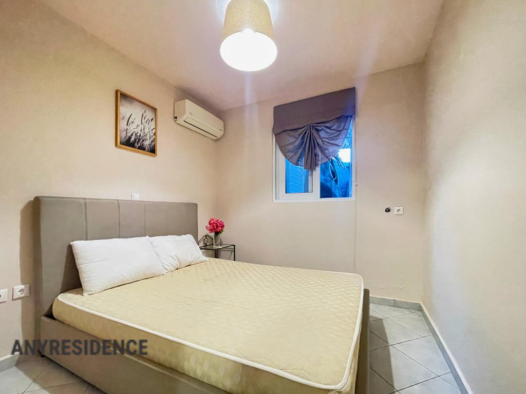 Terraced house in Loutraki, photo #10, listing #2466619