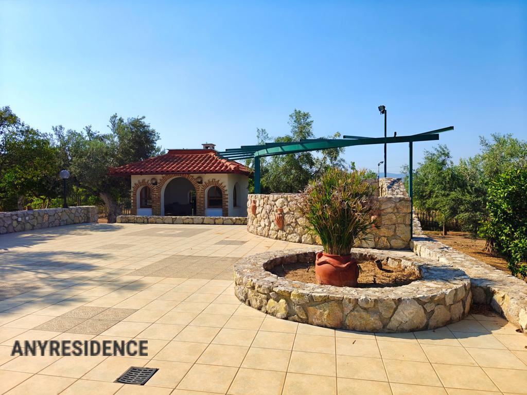 Villa in Loutraki, photo #5, listing #2472025