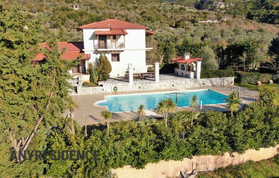 12 room villa in Peloponnese