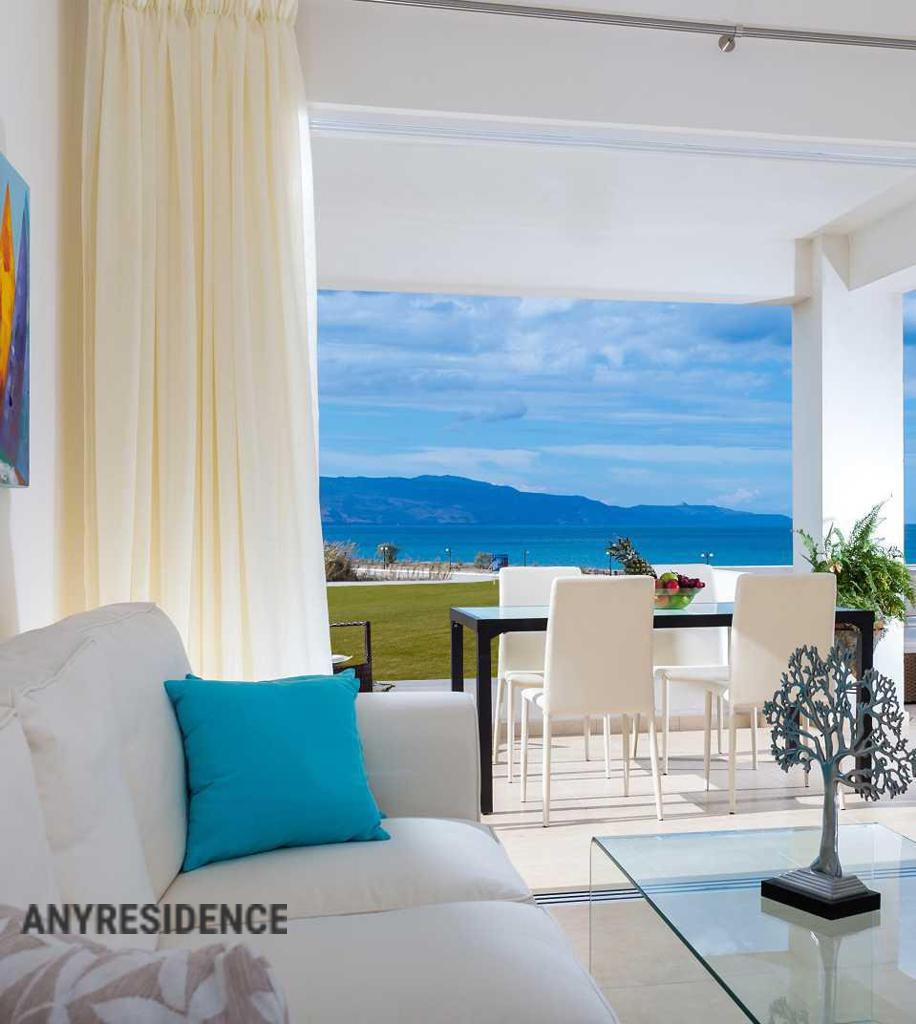 Penthouse in Crete, photo #2, listing #2422246