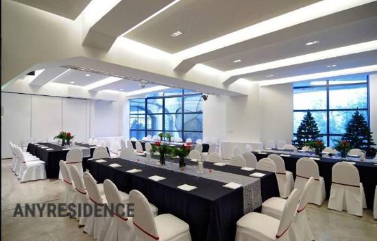 Mixed-use building in Athens