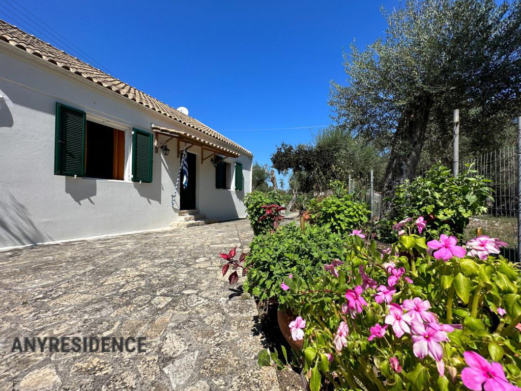 Terraced house in Administration of the Peloponnese, Western Greece and the Ionian Islands, photo #9, listing #2237905