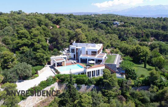 Villa in Akrotiri