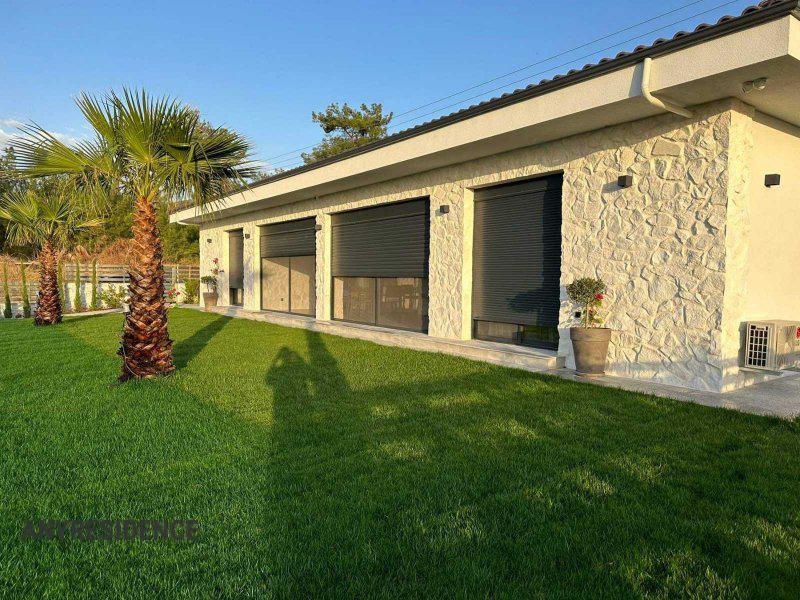 Villa in Serres, photo #1, listing #2397008