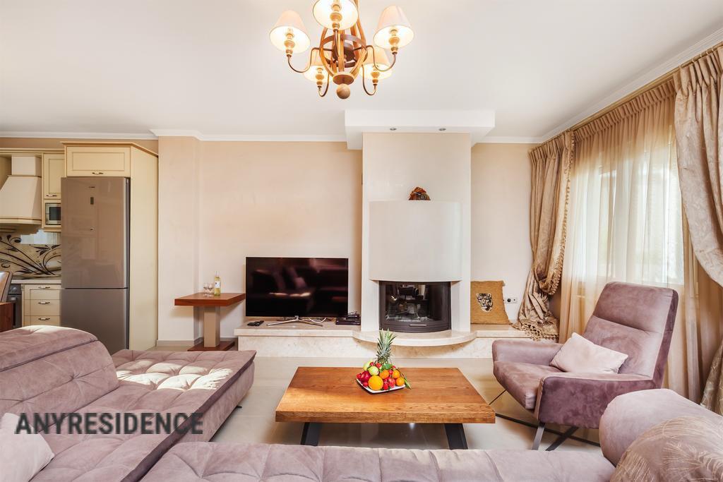 Villa in Pefkochori, photo #4, listing #2097208