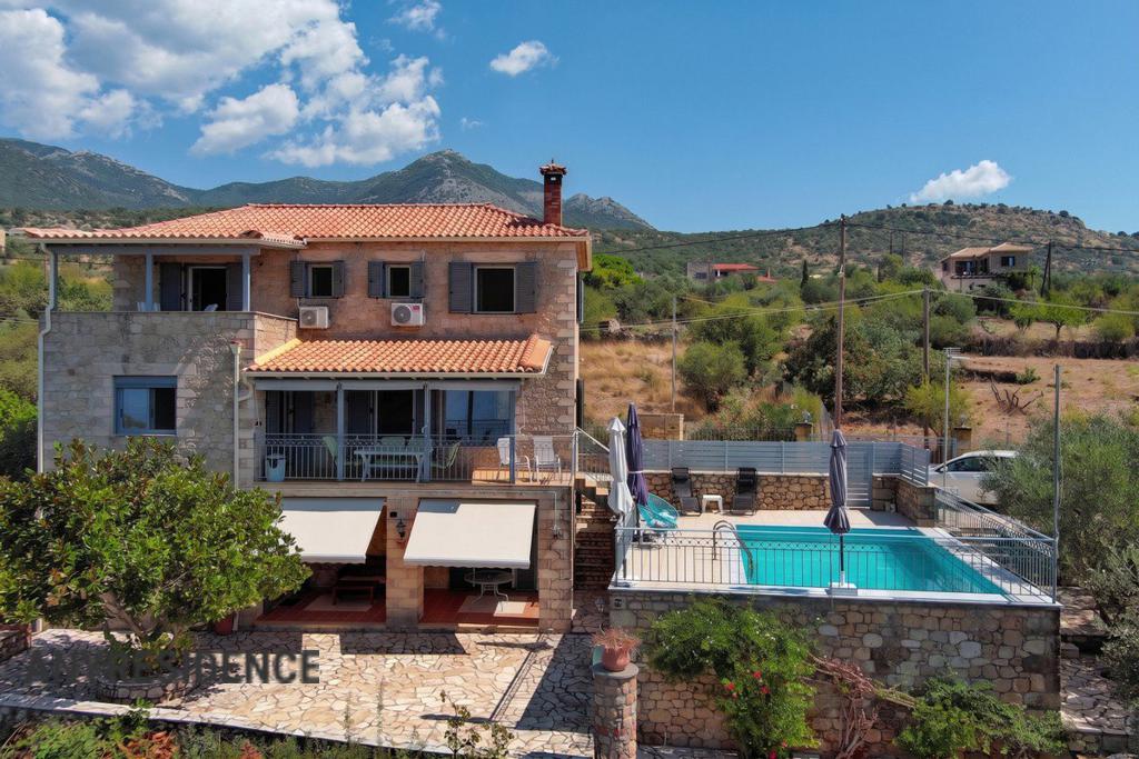 Townhome in Stoupa, photo #4, listing #2549079