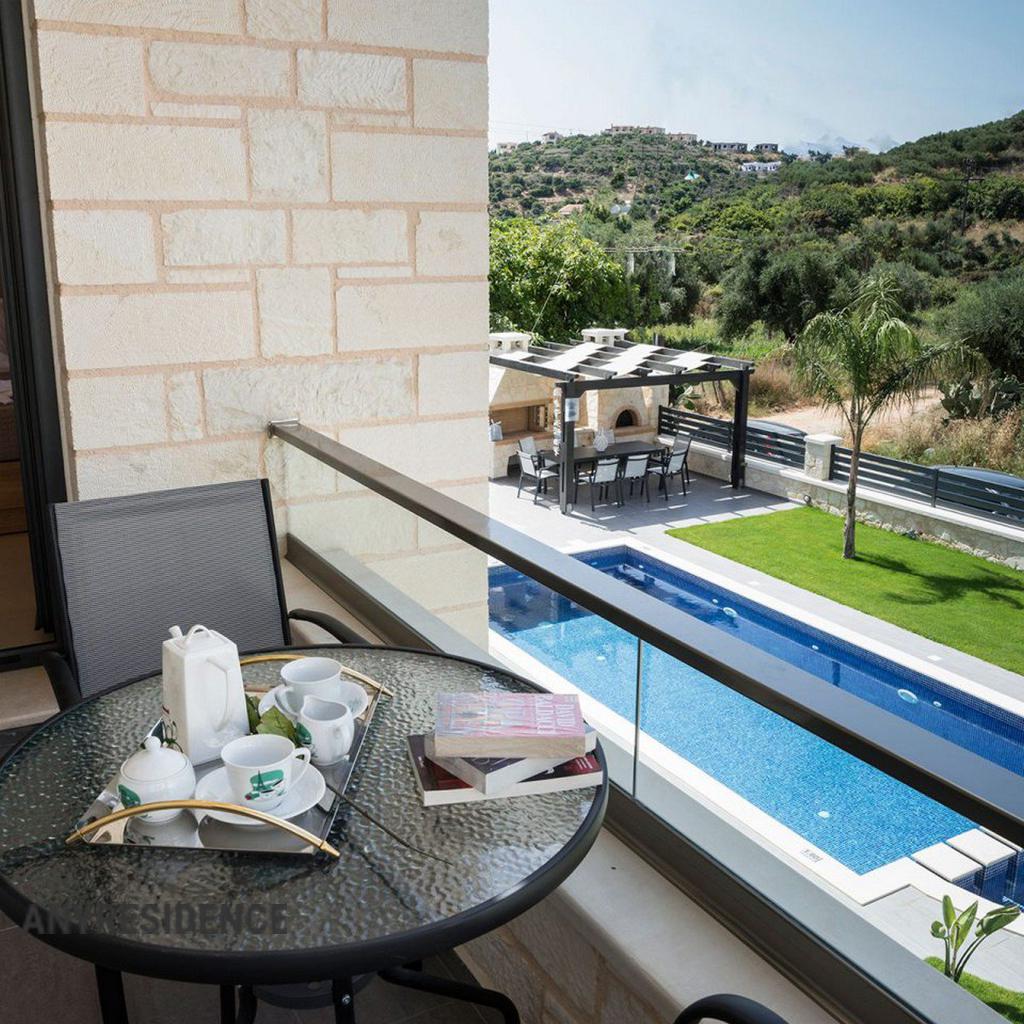 Villa in Almyrida, photo #2, listing #2531769