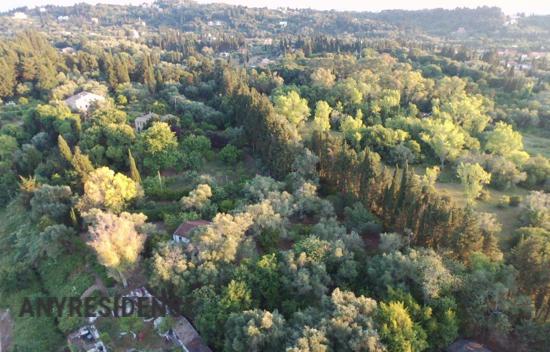 Investment land in Corfu