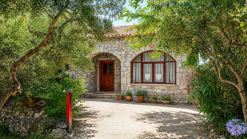 Townhome in Messenia, photo #7, listing #2511145