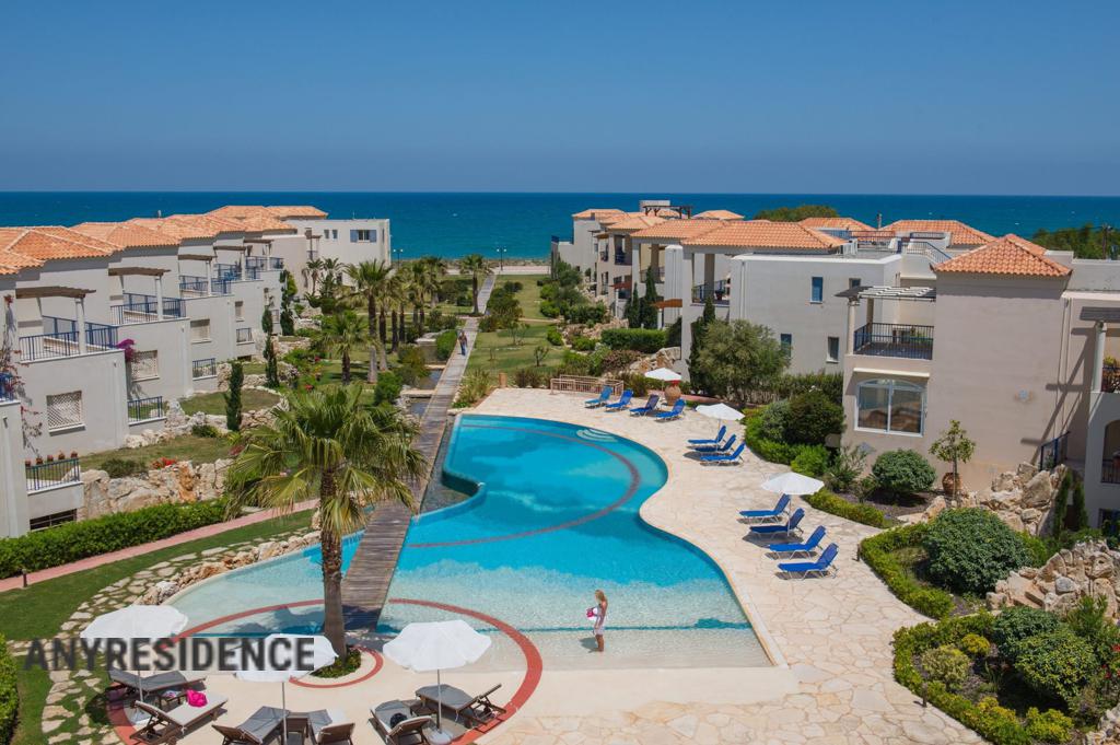 Penthouse in Crete, photo #2, listing #2359498
