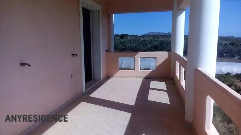 Chalet in Attica, photo #4, listing #2470456