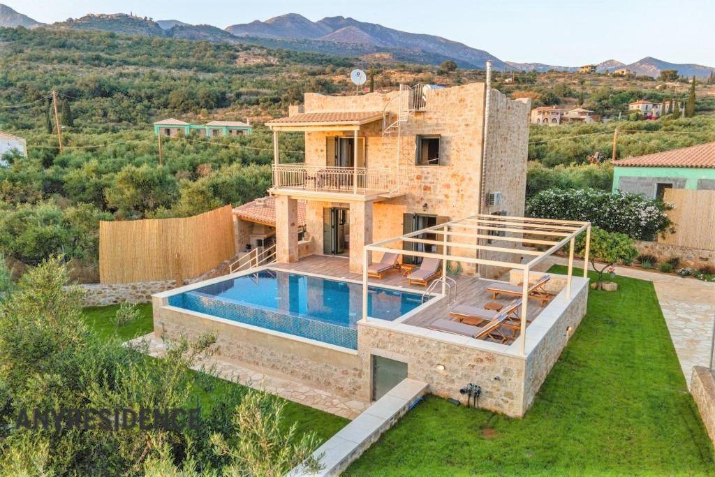 Townhome in Messenia, photo #1, listing #2463672