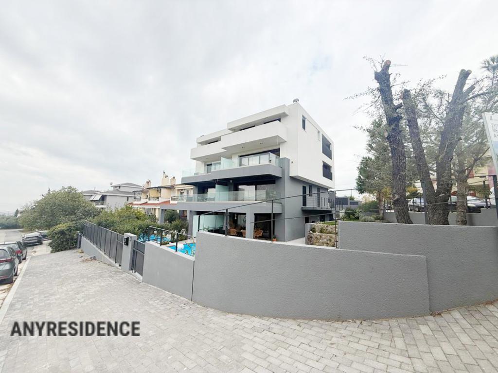 Townhome in Panorama, photo #9, listing #2250664