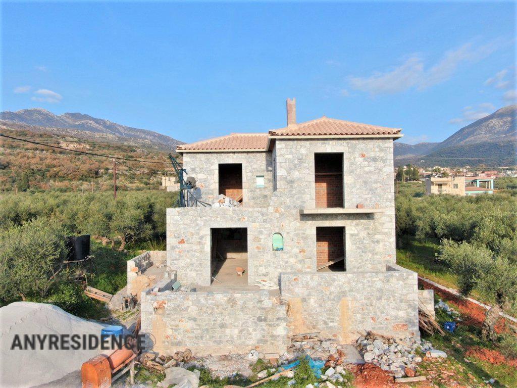 7 room villa in Kardamyli, photo #2, listing #2227797