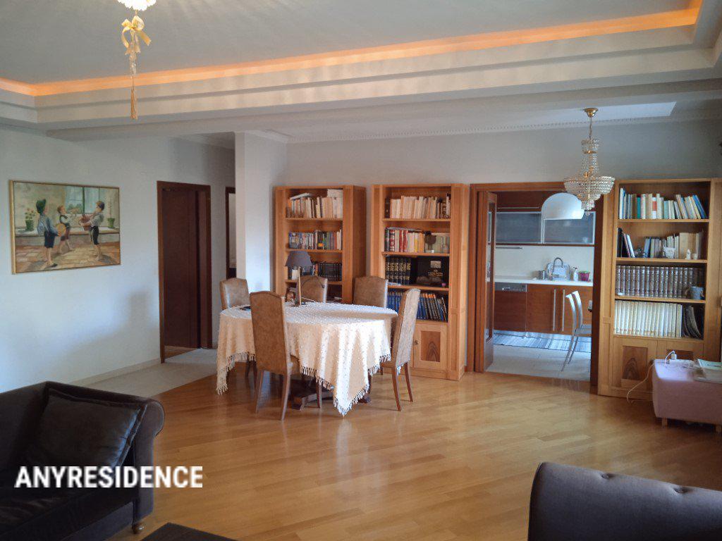 8 room apartment in Serres, photo #3, listing #2353719
