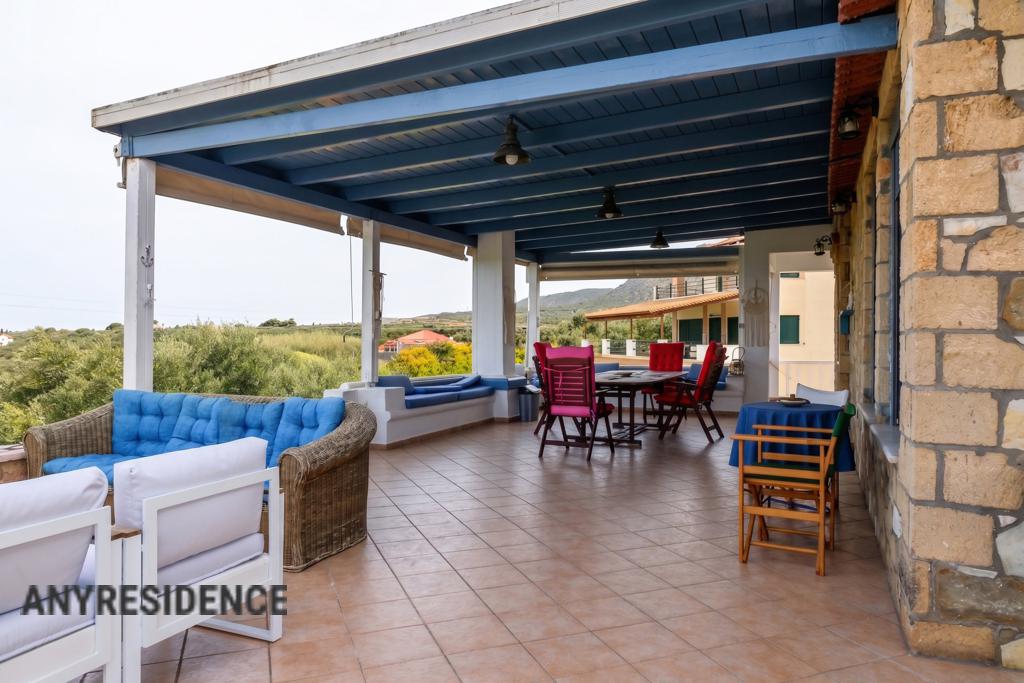 12 room villa in Peloponnese, photo #9, listing #2334052