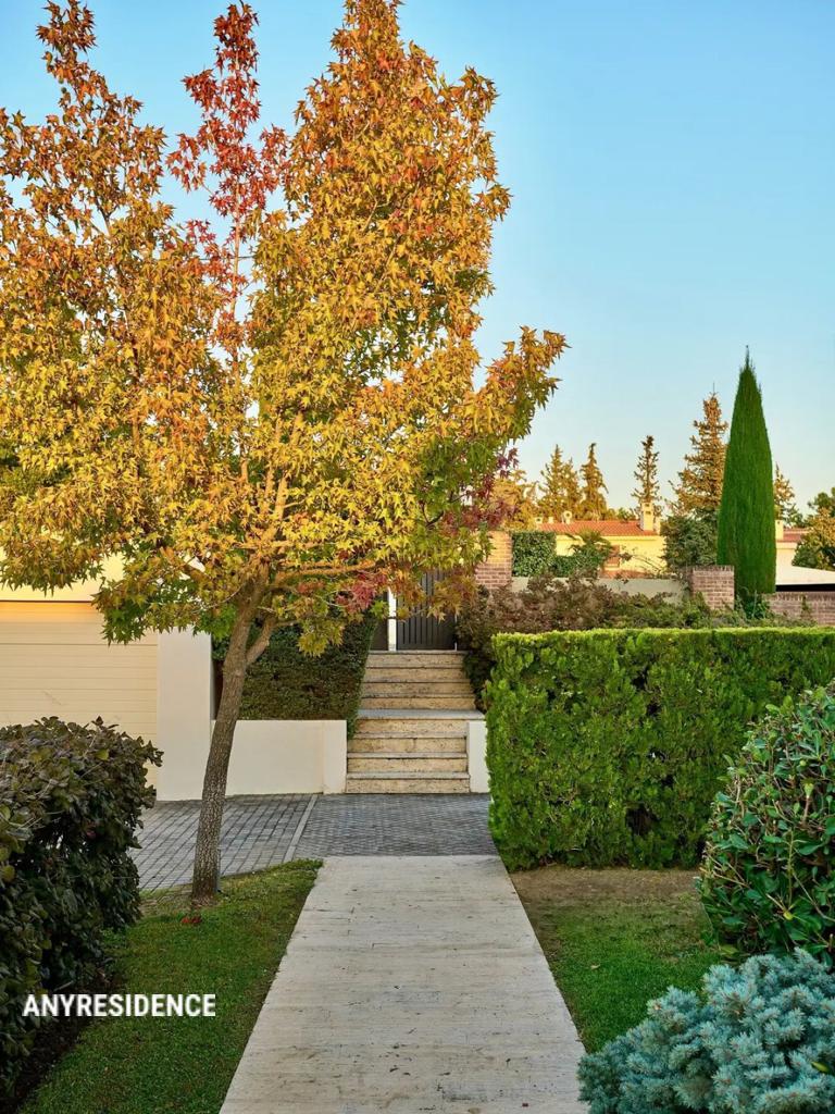 Villa in Panorama, photo #3, listing #2482472