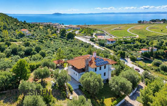 Villa in Nikiti