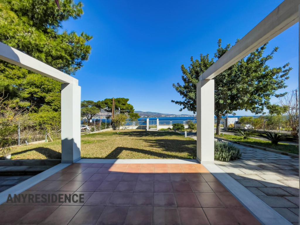 8 room villa in Loutraki, photo #5, listing #2354721