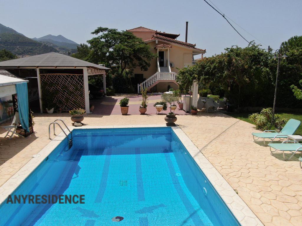 15 room villa in Kyparissia, photo #2, listing #2013819