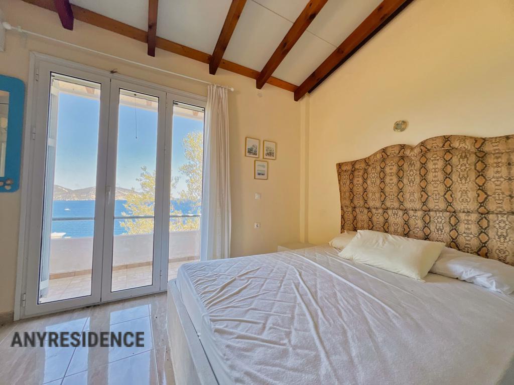 Villa in Galatas, photo #8, listing #2522735